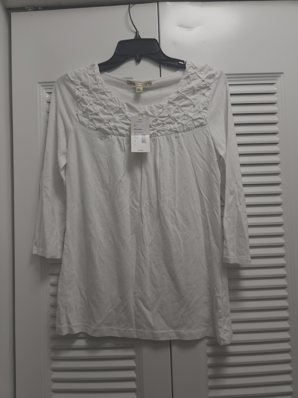 NWT Carolyn Taylor White Smocked Ruched Neckline Top Women’s Size S 3/4 Sleeve